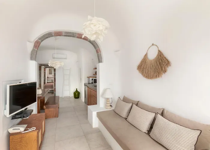 Pura Vida Imerovigli (Santorini)