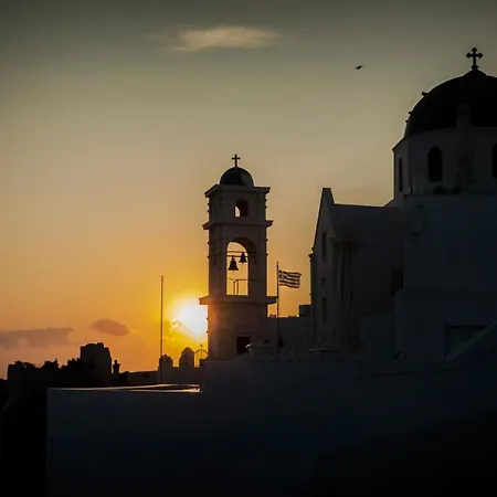 Pura Vida Villa Imerovigli (Santorini)